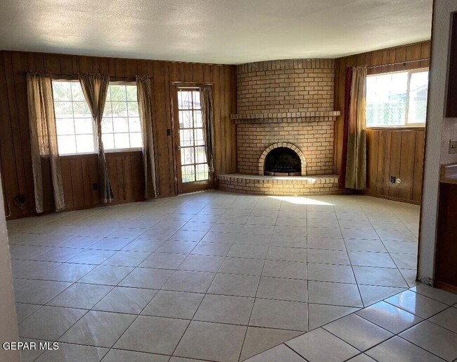 Building Photo - 4717 G V Underwood Dr