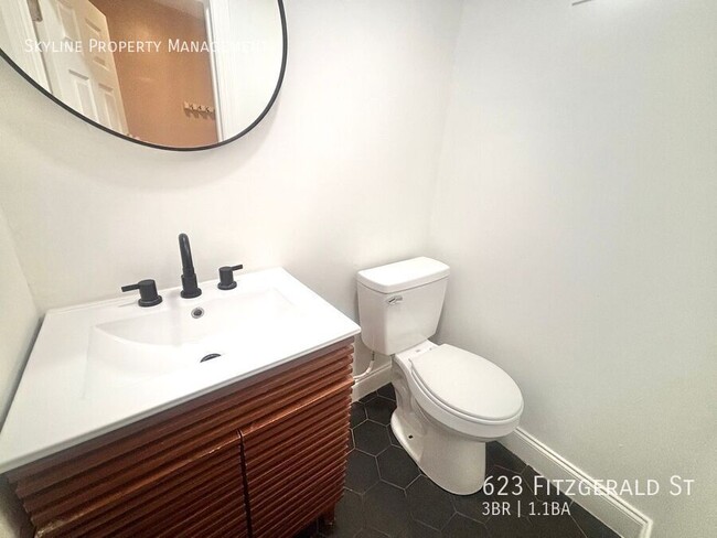 Building Photo - 623 Fitzgerald St