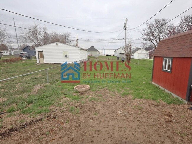 Building Photo - Two Bedroom House | Now Available