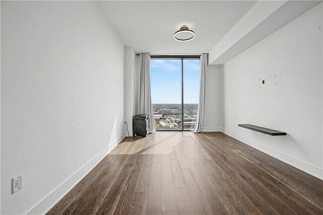 Building Photo - 788 West Marietta St NW