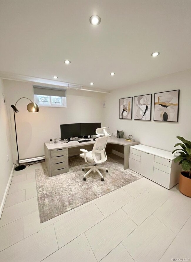 Building Photo - 15-63-63 Murray St