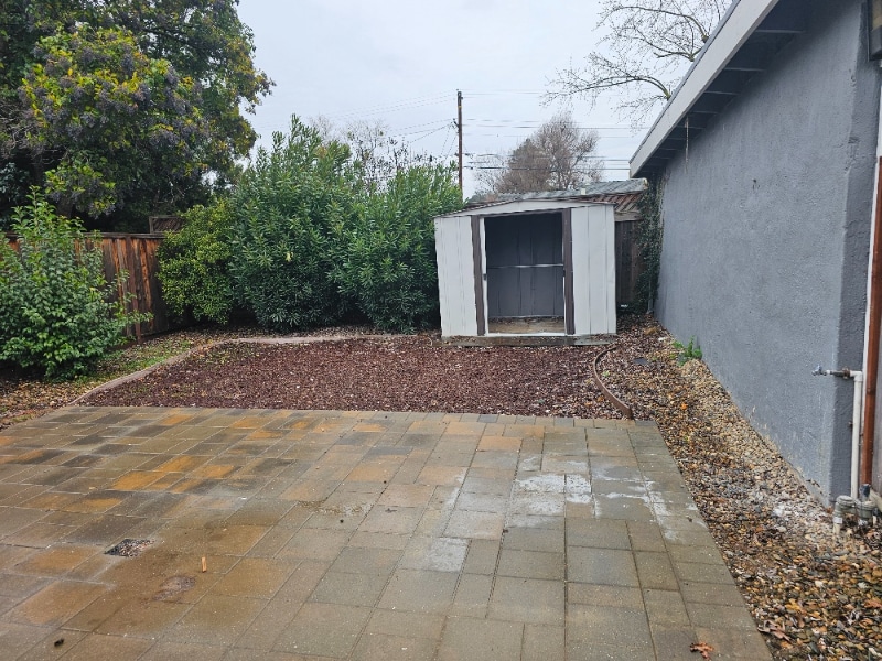 Building Photo - 1448 Carleton Dr