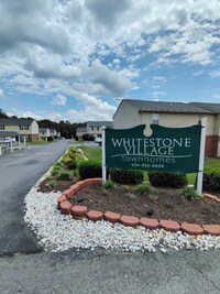 Building Photo - 4 Ferguson Dr