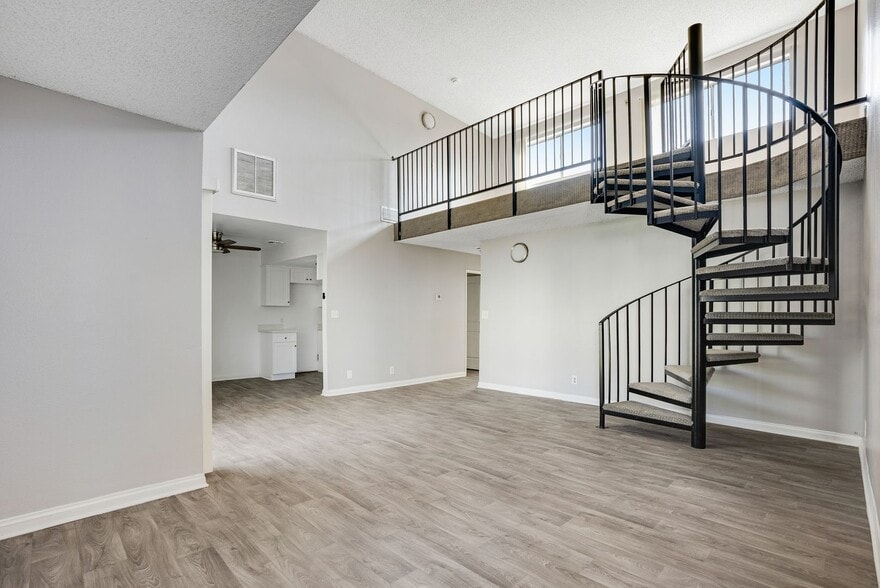 Interior Photo - Windsor Apartments