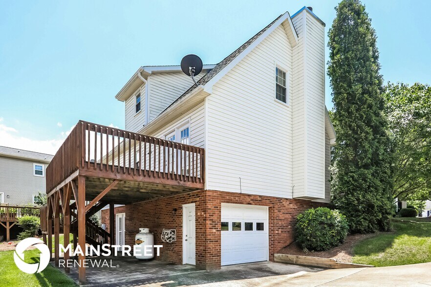 Building Photo - 331 Brookside Ct