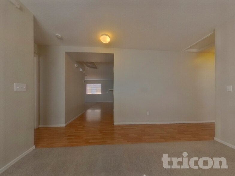 Building Photo - 7448 S Horizon Ct