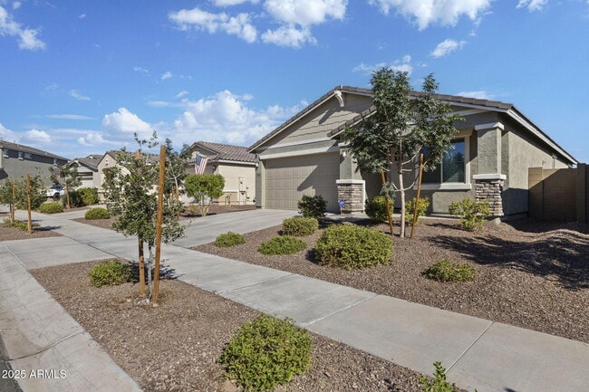 Building Photo - 17350 W Alexandria Way
