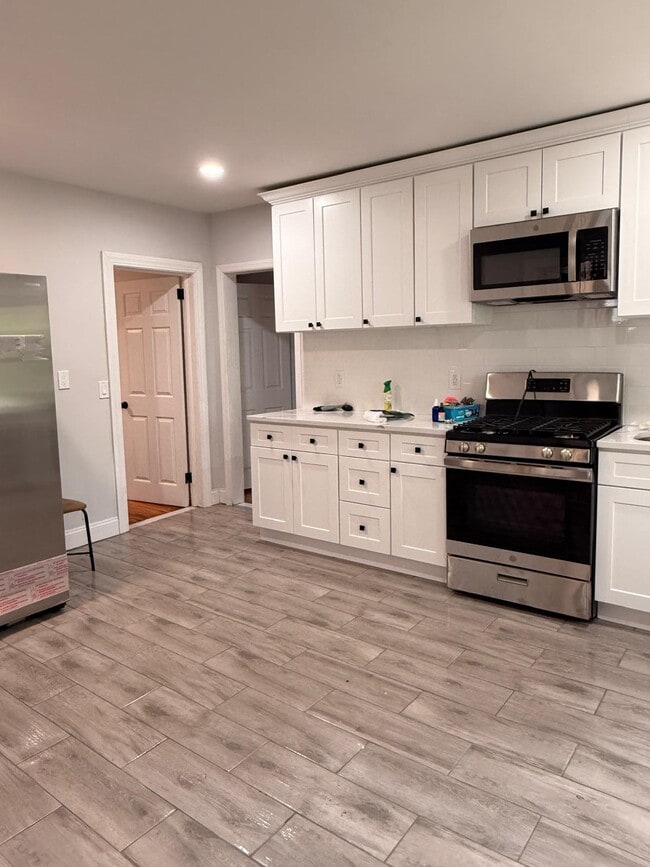 Building Photo - 67 Dobbs Ferry Rd