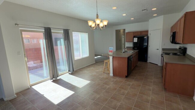 Building Photo - 3 Bedroom Town Home Near Rio Bravo Blvd SE & University Blvd SE In Mesa Del Sol!