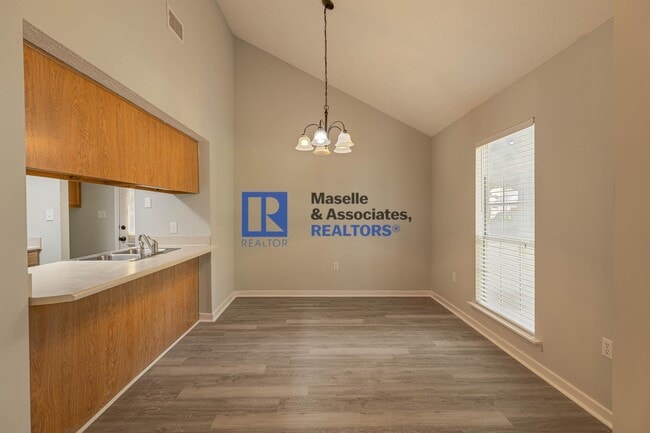 Building Photo - 3 Bed/2 Bath Home in Brandon
