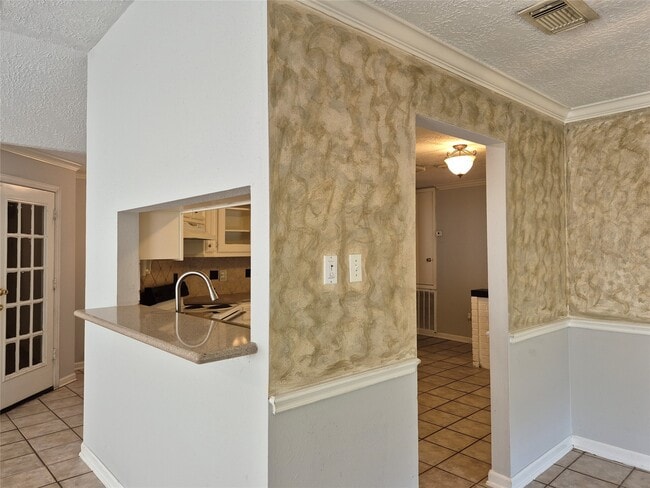 Building Photo - 13211 Whitchurch Way