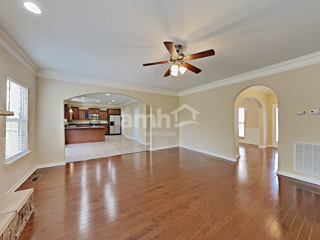 Building Photo - 2630 Anthem Way
