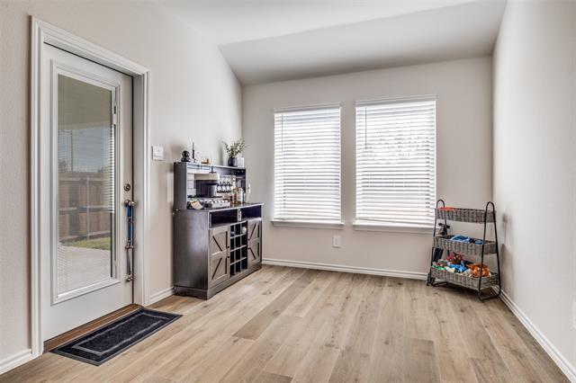 Building Photo - 803 Sunlight Lp