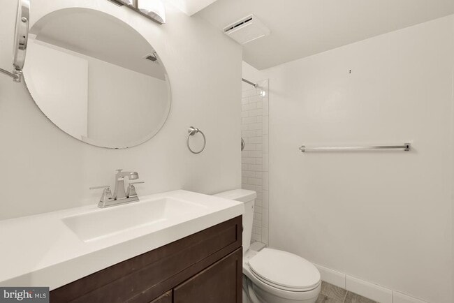 Building Photo - 1318 Round Oak Ct