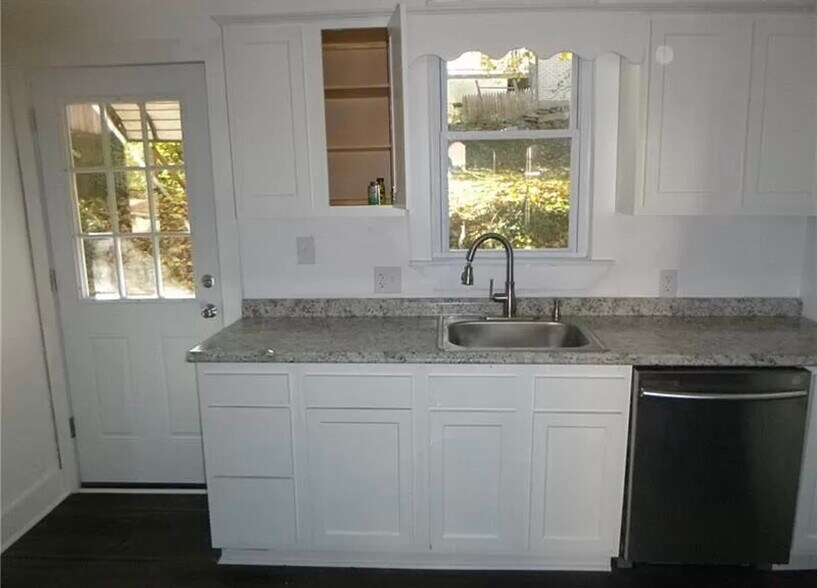 Building Photo - 2904 Myer Blvd