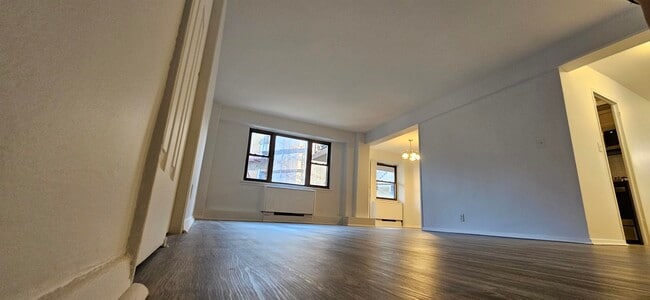 Building Photo - 3167 John F. Kennedy Blvd
