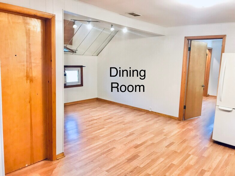 Building Photo - 2659 W Armitage Ave