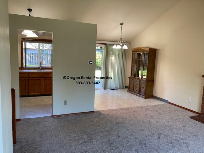 Building Photo - 2511 NE 161st Ave