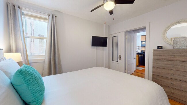 Building Photo - 282 Washington St