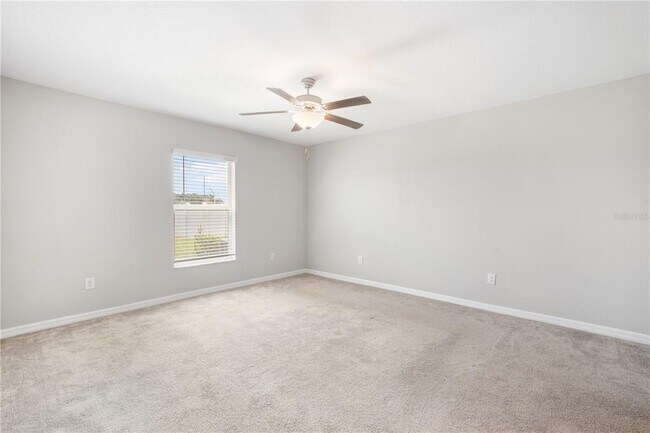 Building Photo - 10390 Scarlet Skimmer Dr
