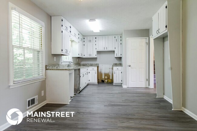 Building Photo - 2855 Jordan Woods Dr NW