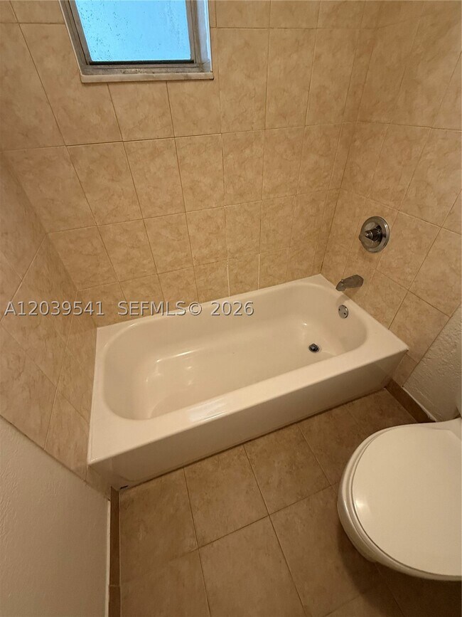 Building Photo - 4205 N University Dr