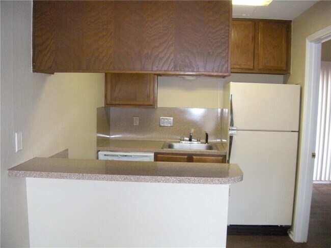 Building Photo - 601 Nelray Blvd