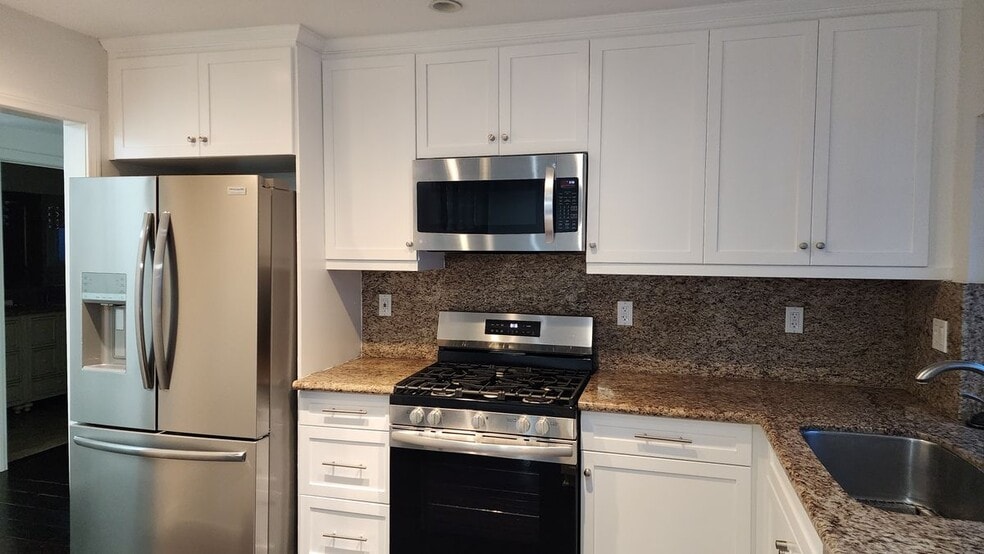 Building Photo - 17986 Cashew St