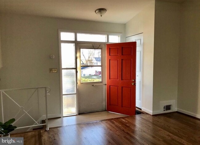 Building Photo - 4917 McCall St