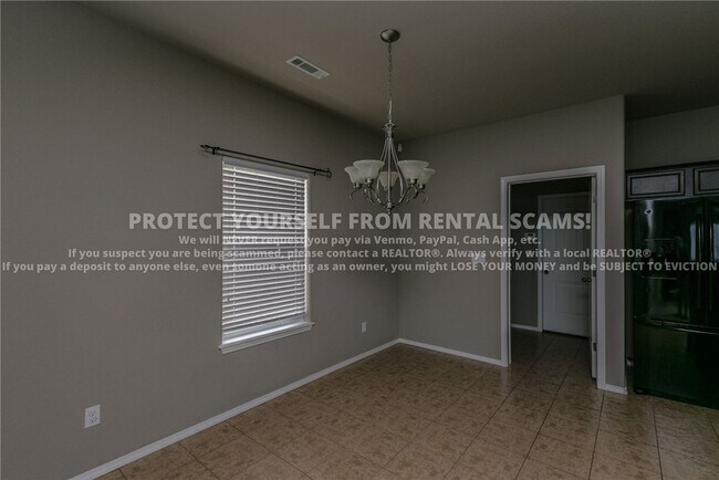 Building Photo - 4400 W Serviceberry Dr