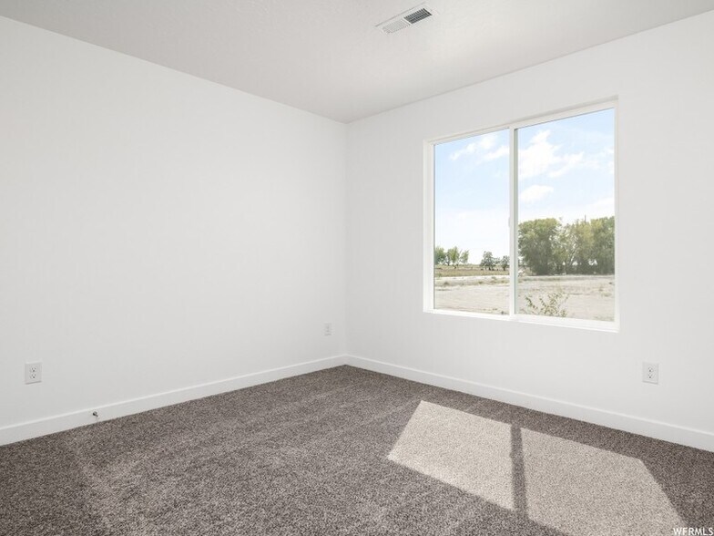 Building Photo - 1077 Jack Dr