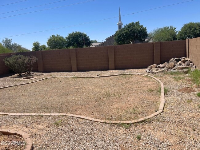 Building Photo - 1437 E Mayfield Dr