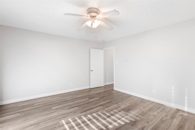 Building Photo - 781 Country Pl Dr