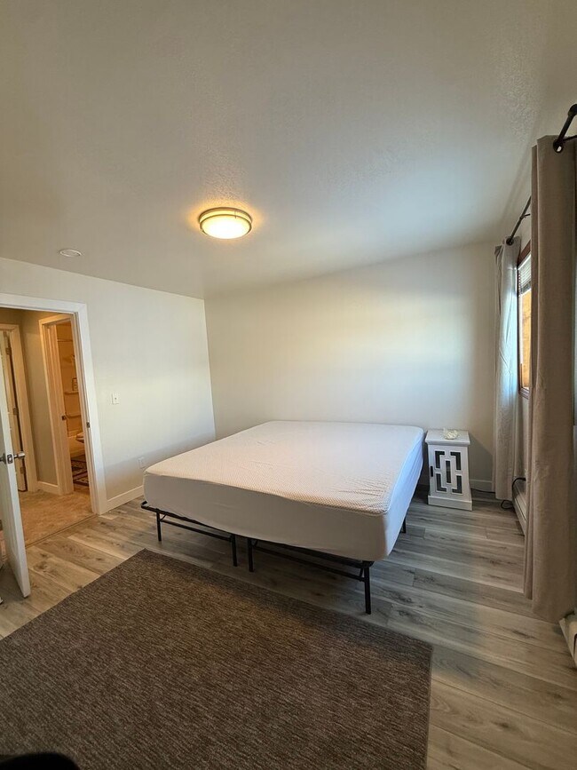 Building Photo - 2803 Wilson St