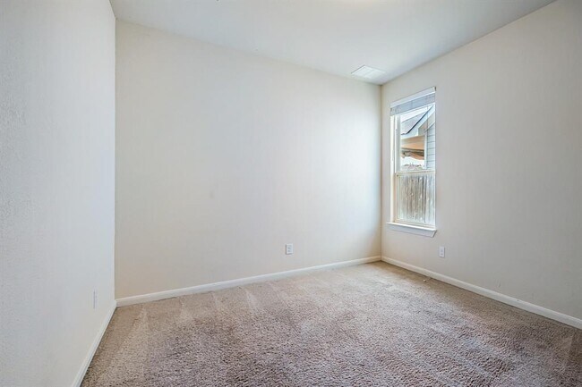 Building Photo - 5854 Urbano Bnd