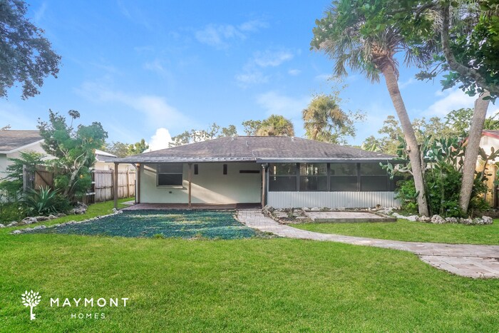 Building Photo - 1328 Karen Dr