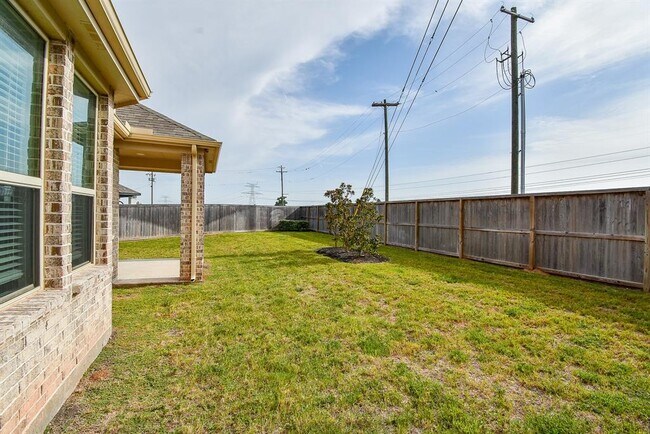 Building Photo - 2526 Seedling St