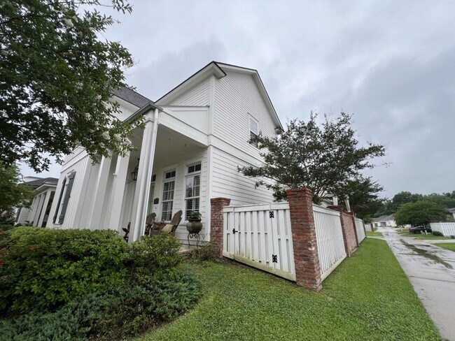 Building Photo - Luxury 4BR Home in Americana | 11 Ft Ceilings, Courtyard Living & Furnished Option at $3,950