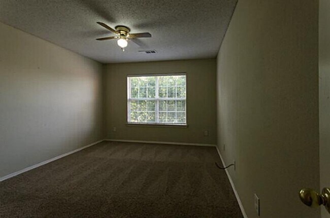 Building Photo - 12475 Cajun Dr