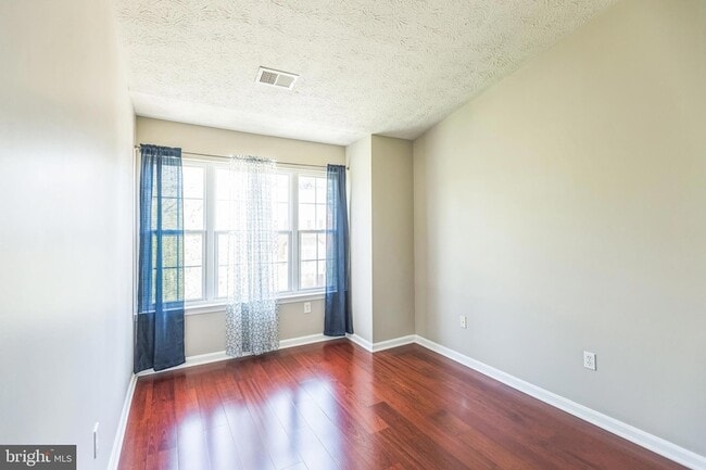 Building Photo - 4226 Lavender Ln