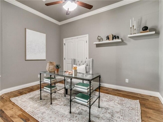 Building Photo - Stunning Home in West Edmond + 5 bedrooms ...