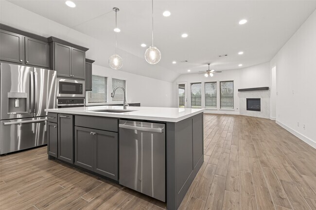 Building Photo - 1132 Beals Crk St