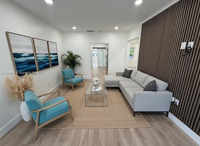 Primary Photo - 2772 SW 25th St