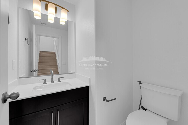 Building Photo - 4066 Painted Lady Ave