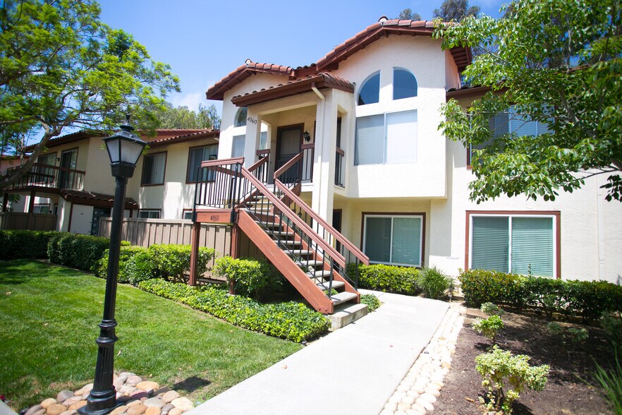 Building Photo - 4060 Rosenda Ct