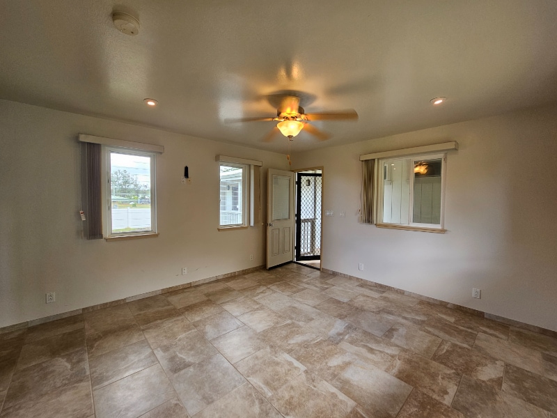 Building Photo - 15-1331-1331 24th Ave