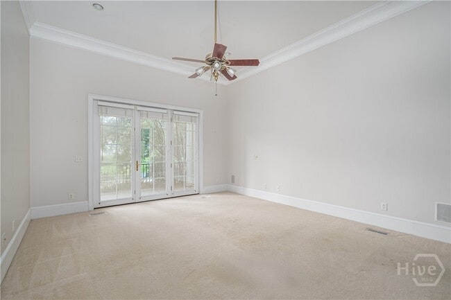 Building Photo - 7 Sky Sail Cir
