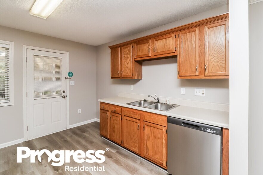 Building Photo - 1133 Piney Church Rd