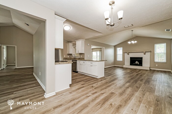 Building Photo - 4140 Spring Way Cir