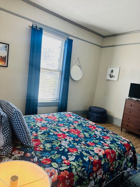 Building Photo - 1107 Montauk Ave